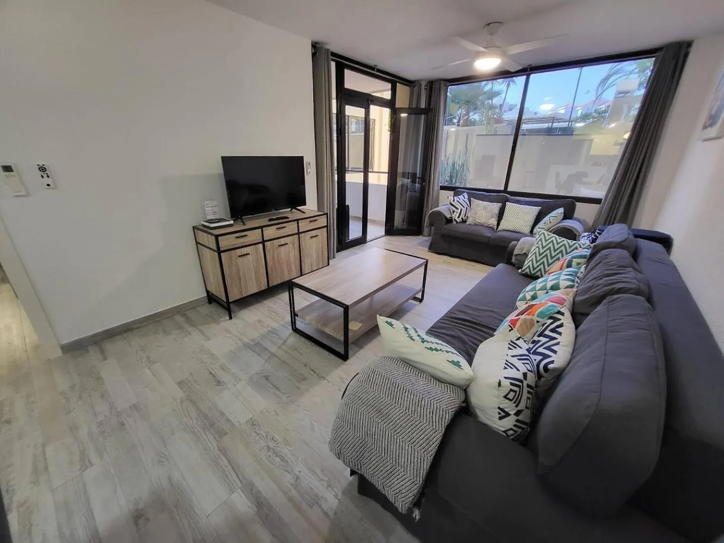 Appartement Castle Harbour 36 - Two Bed à Los Cristianos